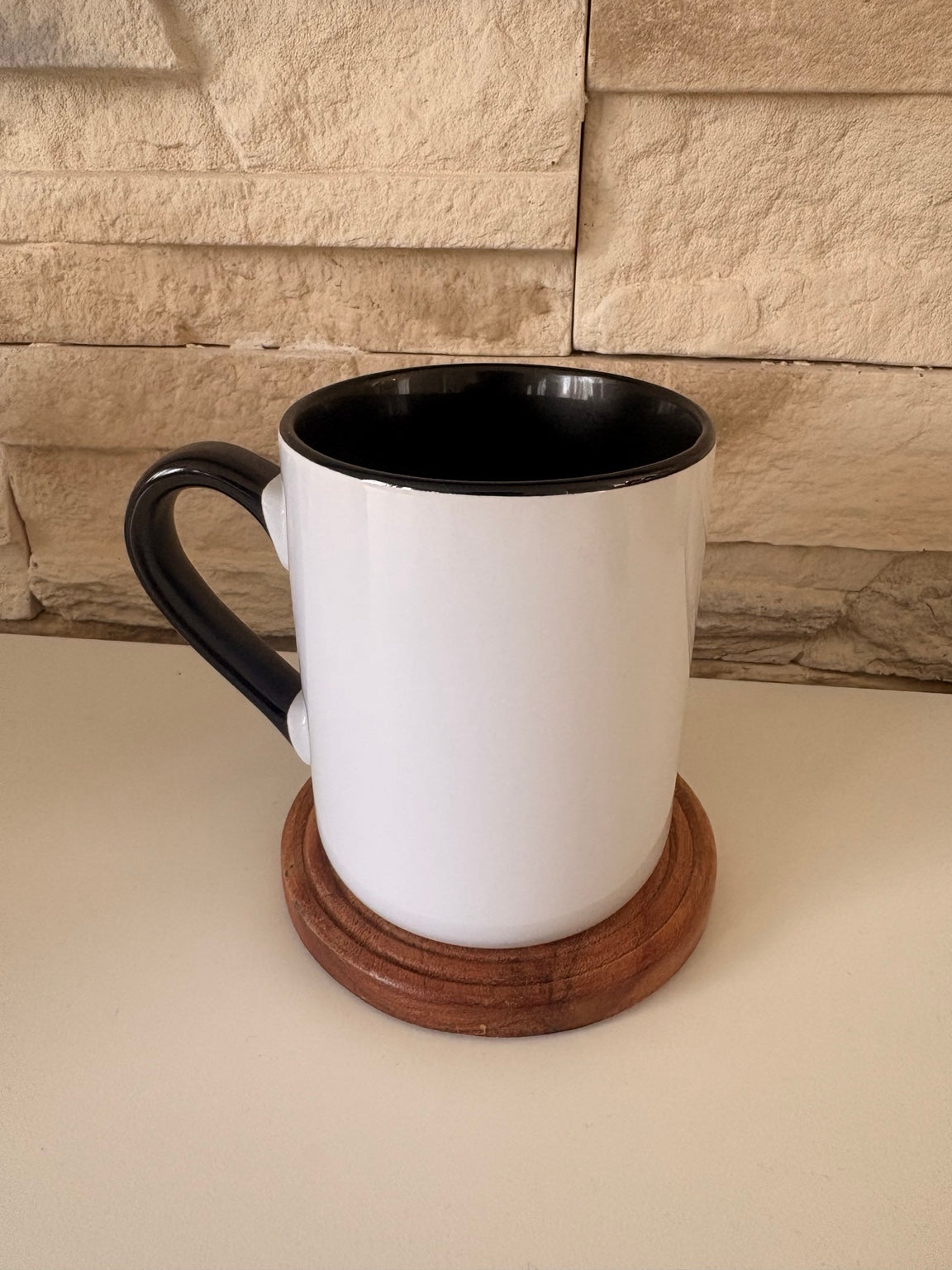 Tasse en céramique blanche et noir 325 ml à personnaliser